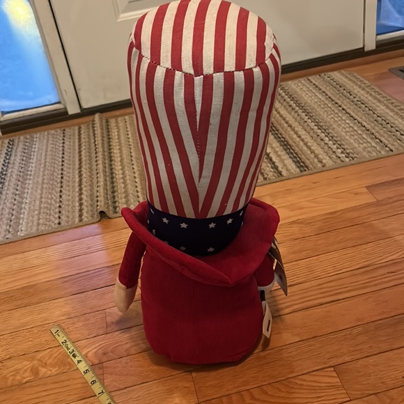 Rae Dunn “Firecracker” Patriotic HOLIDAY Weighted gnome NWT - Picture 5 of 5